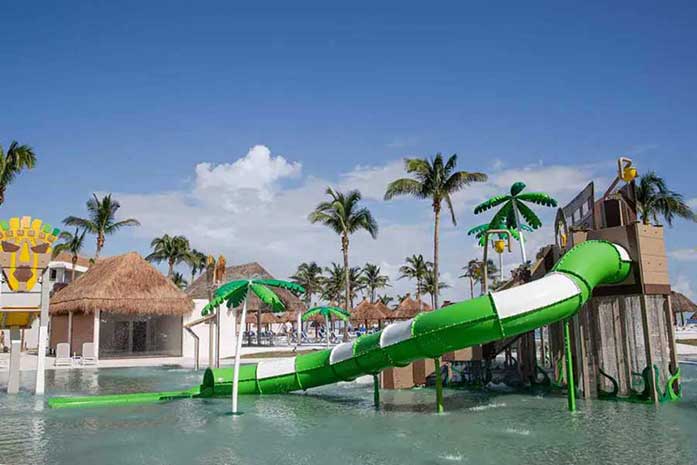 HOTEL BAHIA PRINCIPE GRAND TULUM TOBOGANES