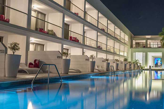 HOTEL PLATINUM YUCATAN PRINCESS ROOM PISCINA