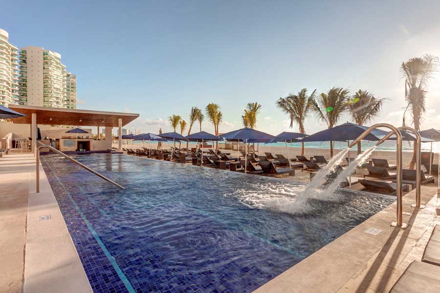 HOTEL ROYALTON CHIC CANCUN PISICNA EXTERNA