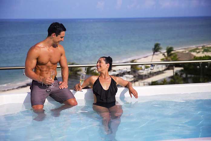 HOTEL ROYALTON RIVIERA CANCUN PISCINA FRENTE A LA PLAYA