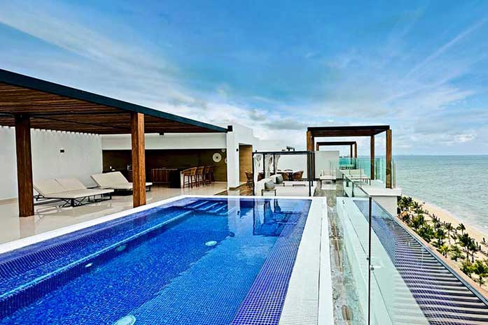 HOTEL ROYALTON SPLASH RIVIERA CANCUN SOLARIUM