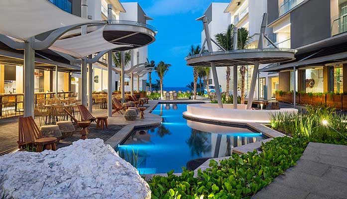 Hotel catalonia costa de mujeres piscinas