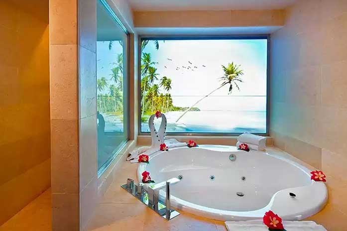 Hotel Catalonia Royal Bavaro jacuzzi exclusivo