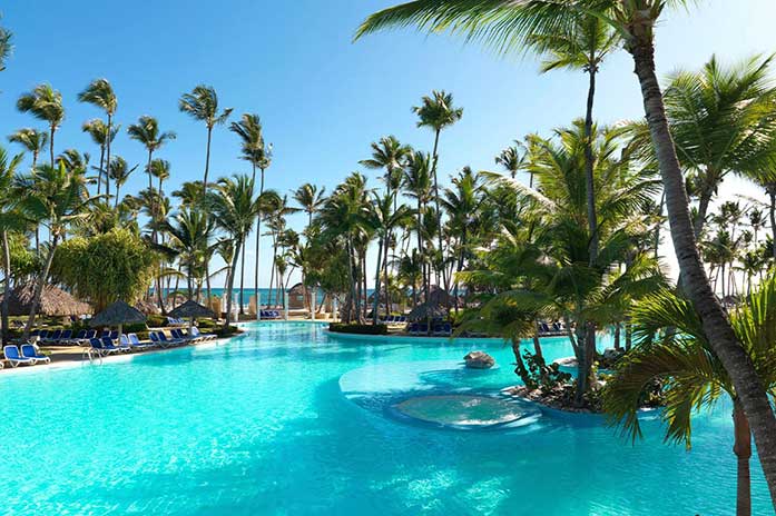 Hotel-Melia-Caribe-beach-Punta-cana-piscina-pricnipal