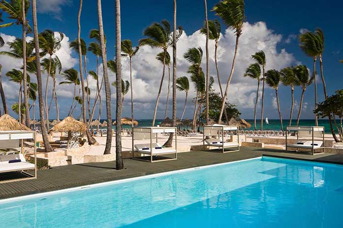 Hotel-Melia-Caribe-beach-Punta-cana-piscina
