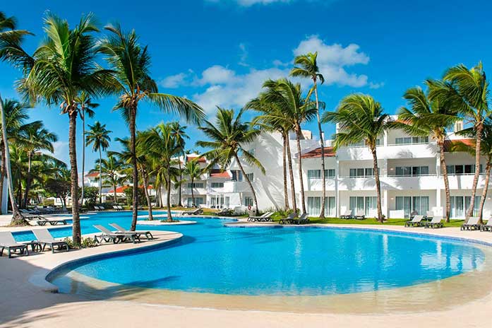 Hotel Occidental Punta Cana piscina principal