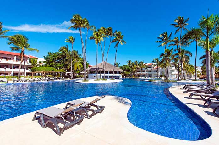 Hotel Occidental Punta Cana piscina