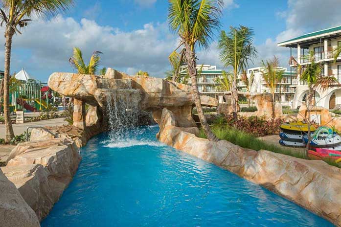 Hotel el faro punta cana rio artificial