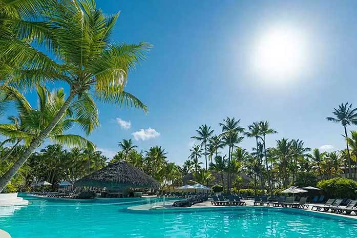 piscina hotel catalonia bavaro
